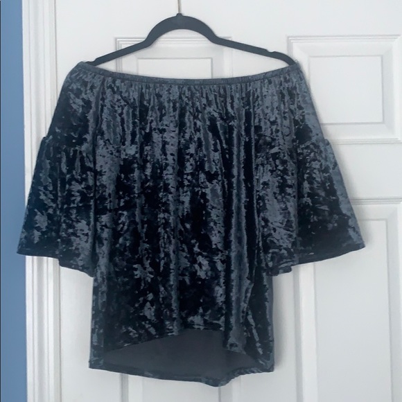 Top - Picture 2 of 2